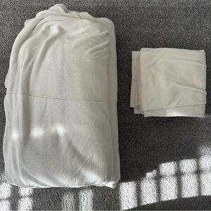 King Size Cream Fleece Sheet Set